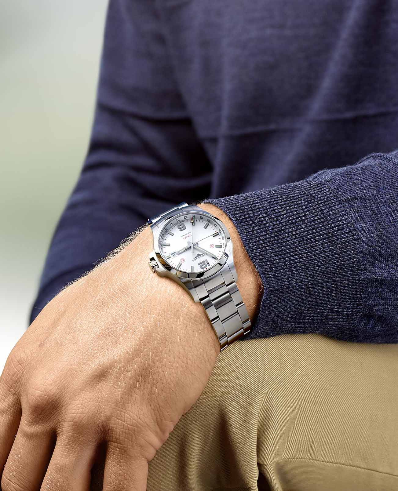 Longines Longines Conquest V.H.P. L3.728.4.76.6 кварцевые мужские часы часы крупный план серебристый циферблата